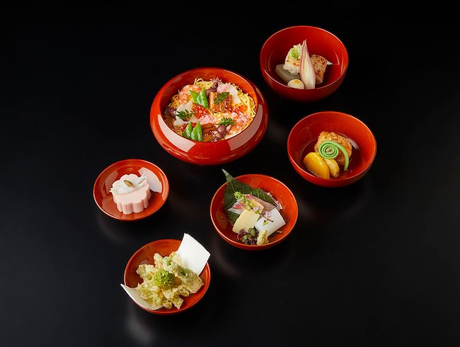 桜会席弁当